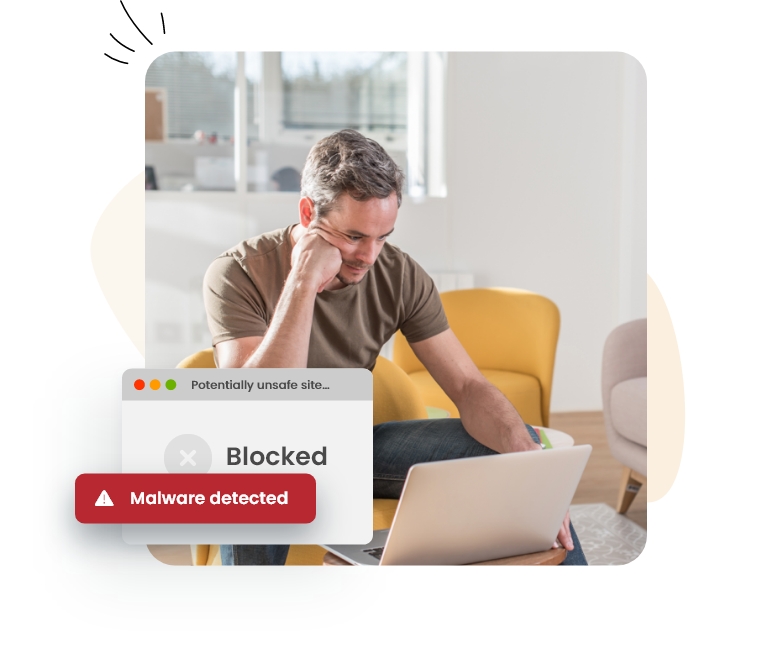 Imagen que muestra la pantalla de un ordenador con el mensaje "malware bloqueado detectado".